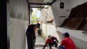 Pemerintah Kota Bekasi Bongkar Bangunan di Atas Saluran Air