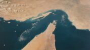 Iran Ancam Tutup Selat Hormuz